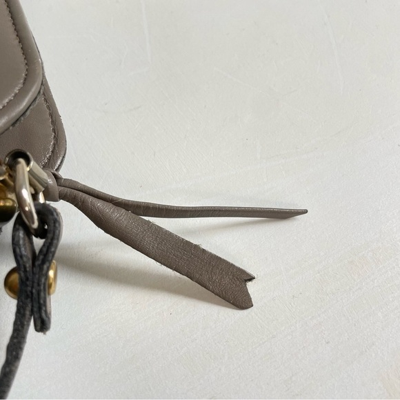 ETIENNE AIGNER Vintage Leather Bag Zipper Greige Taupe Minimalist - Picture 15 of 16